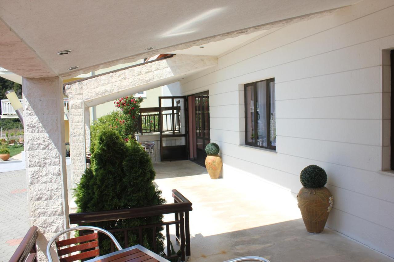 Guesthouse San Antonio Ploce  Exterior photo